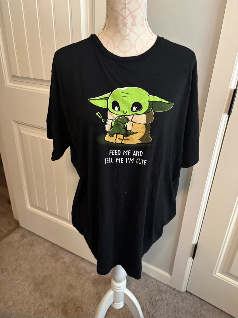 Star Wars Black T-Shirt with Green Grogu Graphic